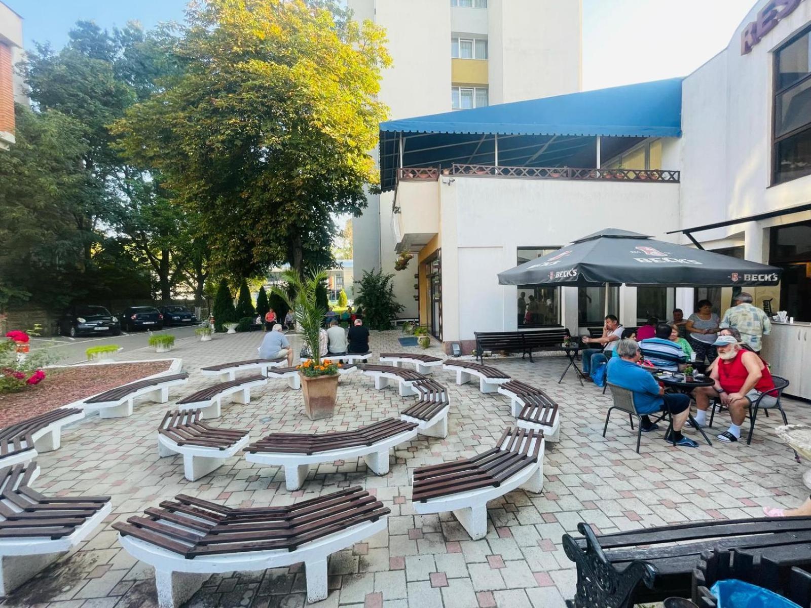 Hotel Silvana Buziaş Exteriör bild